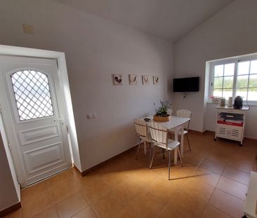 Casa Térrea T1 Zona calma totalmente renovada. Arrendamento de Outu... - Photo 2