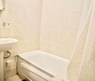 Fulmer House 1 2 3 4 - Photo 6