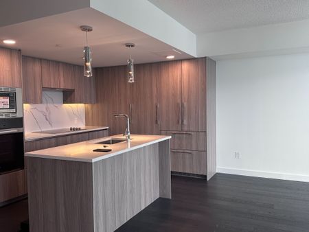 For Lease - 3 Concord Cityplace Way Unit# 6805, Toronto, Ontario - Photo 4