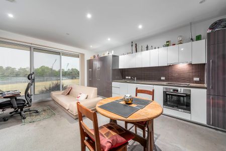 51/16 New South Wales Crescent, Forrest. - Photo 4