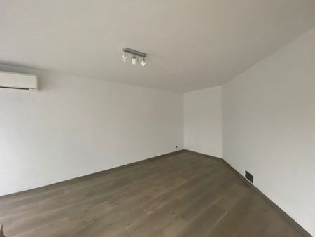 Instapklaar 2-slpk appartement te Genk - Foto 4