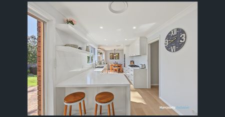 Fully Renovated Family Home! - Photo 4