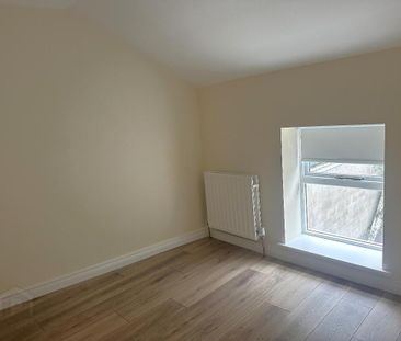 25 Sandys Street, Newry, BT34 1EN - Photo 3