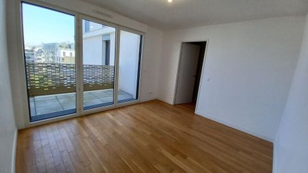 location Appartement T3 DE 90.6m² À ISSY LES MOULINEAUX - Photo 3