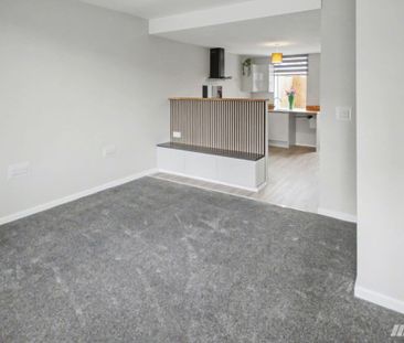 South Parade, Weston Point, Runcorn, WA7 4HZ - Photo 1