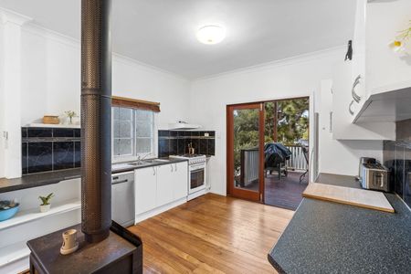2 Adams Street, Deagon - Photo 4
