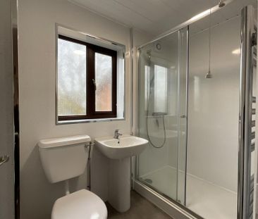 1 bedroom ground floor flat to rent - Photo 6