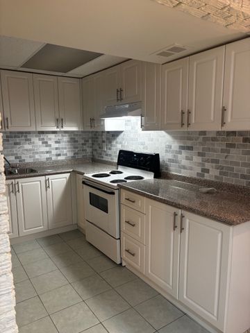 For Lease - 130 Cultra Square, Toronto, Ontario - Photo 5