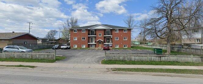 Sixth Street Apartments - Photo 1