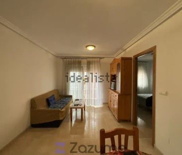 Alquiler de piso en Calle San Emigdio - Photo 1