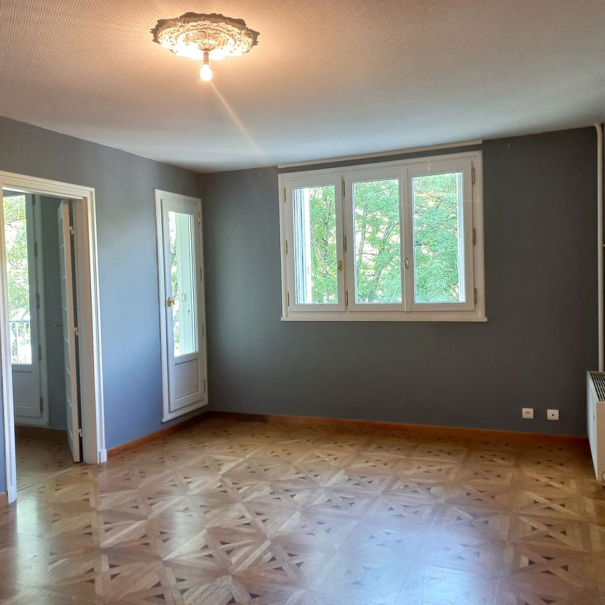 Location Appartement 3 pièces 61m² VICHY 03200 - Photo 1