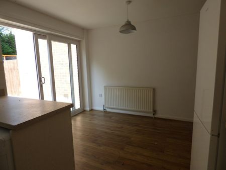 Town house to rent on - Photo 5