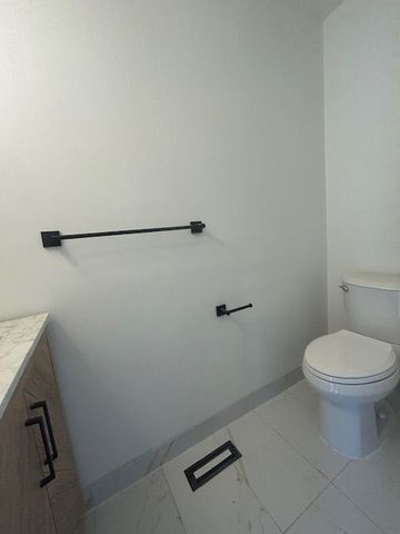 For Lease - 1 Seaton Park Road, Toronto, Ontario - Photo 4