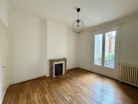 Appartement à louer - REIMS- PROCHE PLACE ROYALE - CENTRE - Photo 4