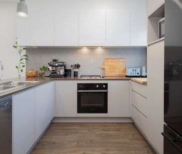 2/16 Hill Street, North Lambton NSW 2299 - House For Rent | Domain - Photo 2