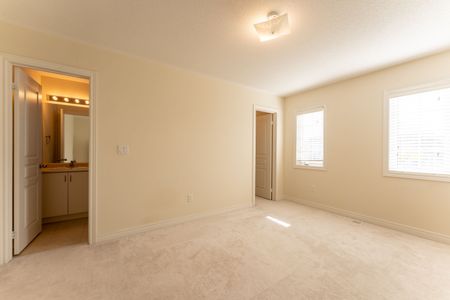 For Lease - 1 Green Hollow Court, Markham, Ontario - Photo 5