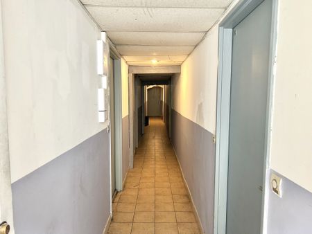 Location Appartement 1 pièce 15m² MARSEILLE 1er - Photo 5