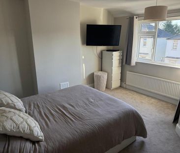 3 bedroom terraced house to rent - Photo 5