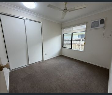 Spacious Family Living in a Prime Kirwan Location - Photo 2