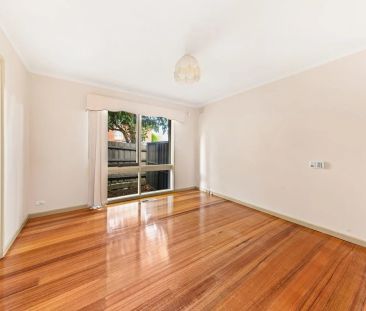 Ideally Located Family lifestyle - Photo 3