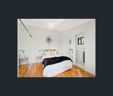 35 Buckland Street, Holland Park West, Qld 4121 - Photo 2