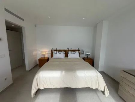 Alquiler de chalet pareado en Calle Archidona, 9 - Photo 5