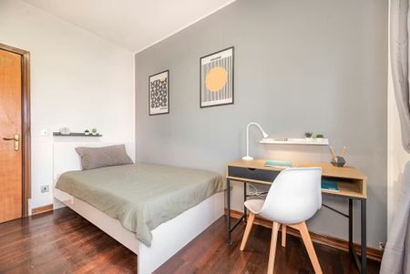 Via Jacopo d'Avanzo, Padova, Veneto 35132 - Photo 3