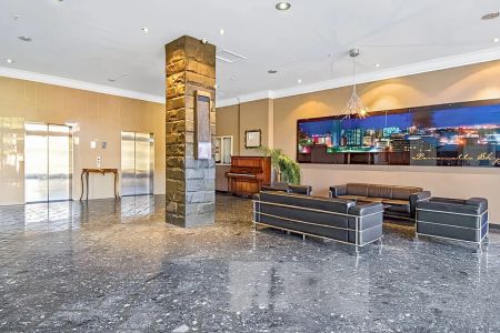 Stylish Furnished Studio in the Heart of Parramatta CBD! - Photo 5