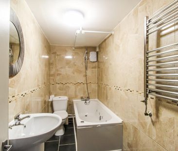 1 bedroom in a house share to rent - Photo 6