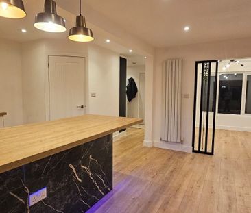 Brynglas, Penyrheol, Caerphilly - Photo 4