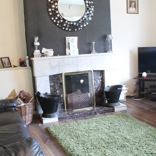 Room in shared apartment for rent in Walkinstown, Dublin - Photo 1