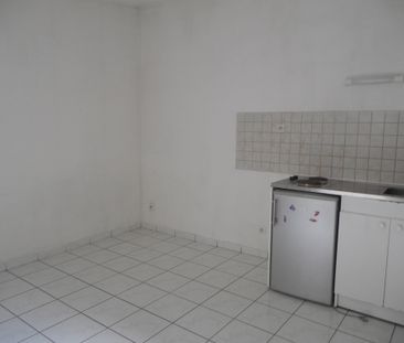 Appartement AVENUE D'EPERNAY - Photo 2