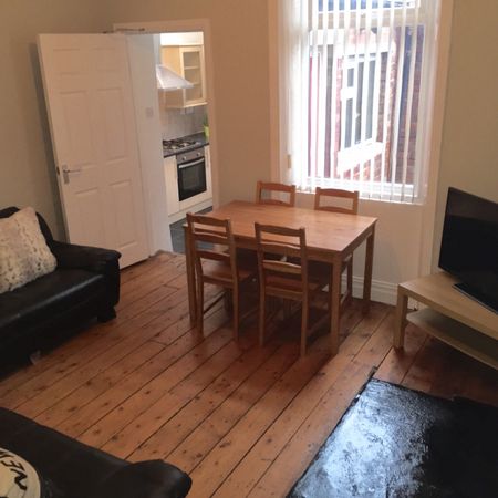 Falmouth Road - Photo 3