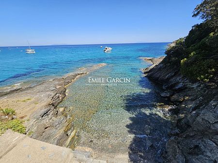 Maison à louer pieds dans l'eau dans le cap Corse - Photo 2
