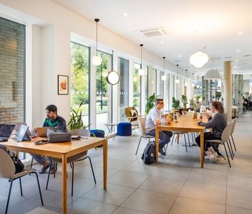 Studio Flat, Barking Wharf Square, IG11 - Photo 4