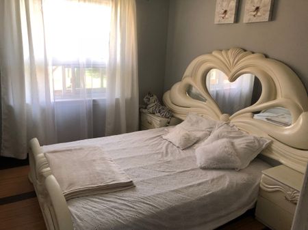 For Lease - 3417 Palgrave Road, Mississauga, Ontario - Photo 2