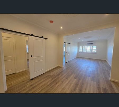2/130 Military Road, Guildford, NSW 2161 - Photo 2