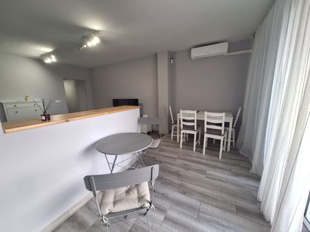 REF. 7643 Apartment with Two Bedrooms in Torrevieja - Photo 3