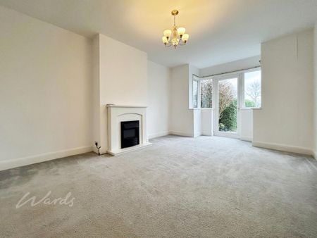 4 bedroom semi-detached house to rent - Photo 2