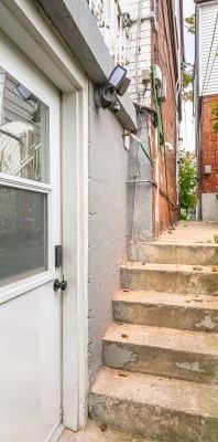 Renovated Extra-Large Studio in Bloordale – Modern & Convenient! - Photo 1