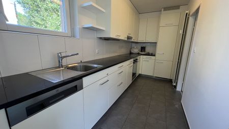 Familienwohnung an ruhiger Seitenstrasse - Photo 3