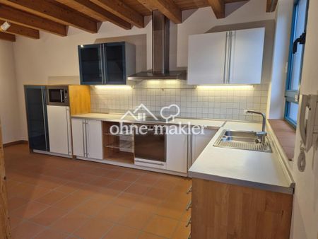 Außergewöhnliches schönes Haus mit großem Garten, Garage, EBK und Sauna. - Photo 3