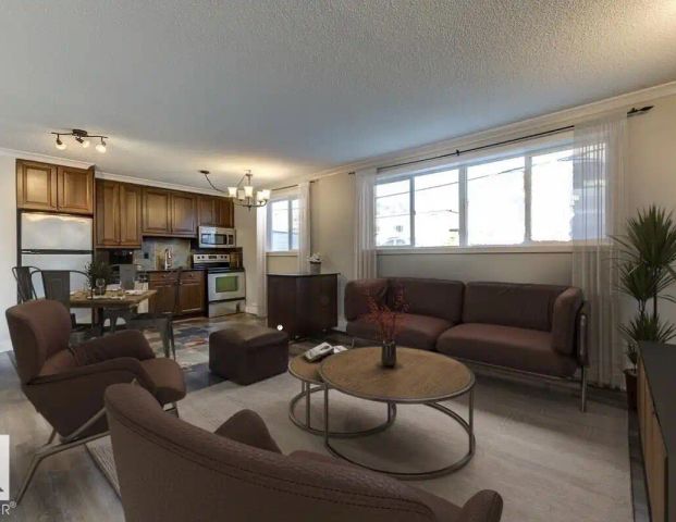 1 BEDROOM APARTMENT - UNIVERSITY/ WHYTE AVE - NOVEMBER 1 — 1 Bedroom Condo Unit - Photo 1