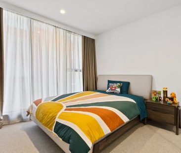 Stylish haven in a superb location - Photo 6