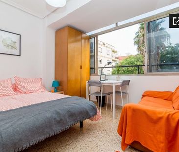 valencia, Valencian Community 46022 - Photo 6