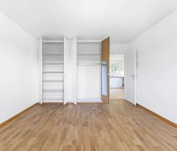 Newly renovated 3.5-room apartment in a central location in Zollikofen - Photo 4