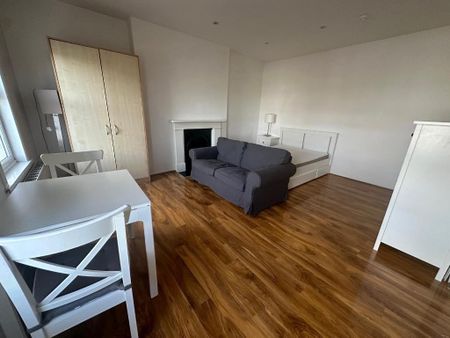 Studio Flat, Shepherds Bush, W12 - Photo 4
