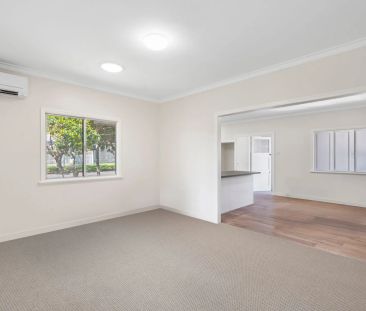 Renovated Home in Prime Sherwood Location - Photo 1