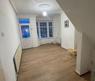 2 Bed Terraced House, Welford Road, LE2 - Photo 6