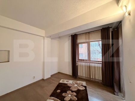 Casă P+3 + Demisol, Rovine, zona Cofetăria Dama - Fotografie 2